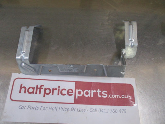 Ford Kuga Genuine Left Hand Side Rear Bumper Mounting Bracket - New Part