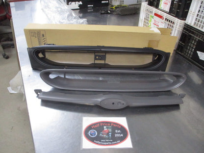 Ford EB/ED Futura/GLI/Fairmount/Ghia Front Upper Grille Assembly New Part