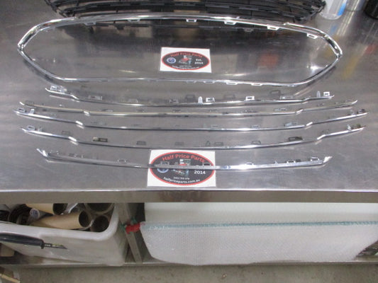Ford Fiesta Ecoboost Genuine Chrome Upper Grille And Trim New Part