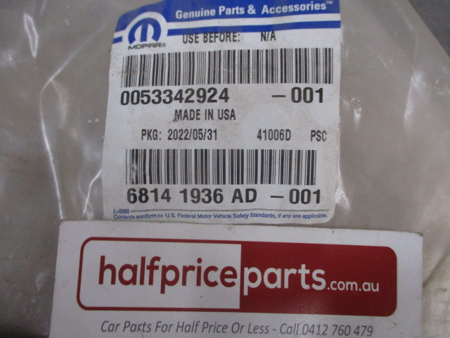 Jeep Grand Cherokee Genuine Front Lower Grille Black New Part