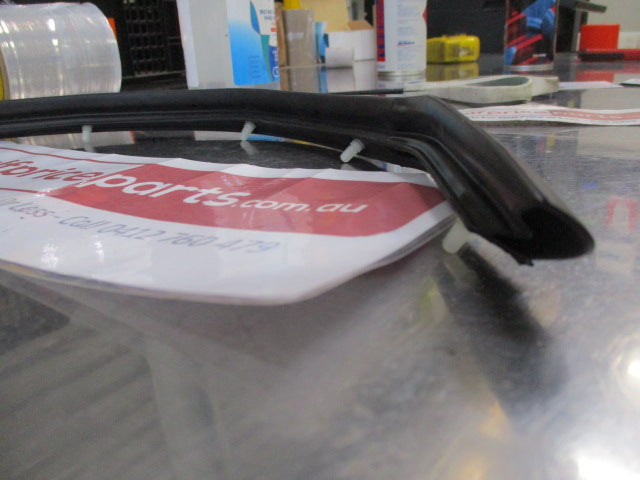 Ford Genuine Right Hand Front Bonnet Seal - New Part