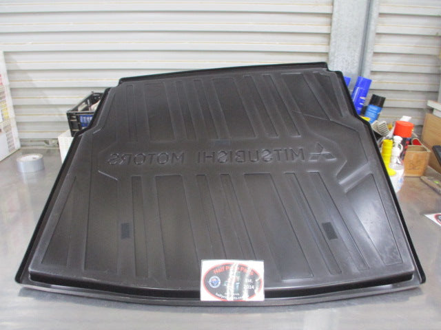 Mitsubishi ZJ-ZL Outlander 5 Seater Only Genuine Cargo liner Hard Plastic New Part