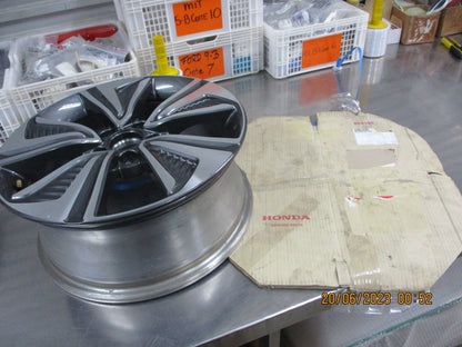Honda Civic Genuine Alloy Wheel 17x7J New Part