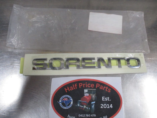 Kia Sorento Genuine Tailgate Emblem New Part