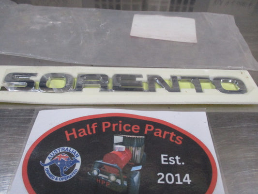 Kia Sorento Genuine Tailgate Emblem New Part