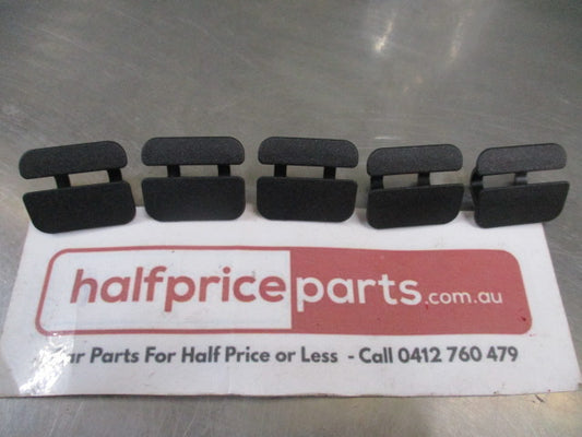 Ford Genuine Replacement Bonnet Insulation Clips X5 - New Part