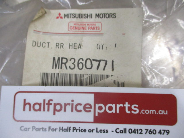 Mitsubishi Pajero Wagon Genuine Rear Right Hand Heater Duct Pipe New Part