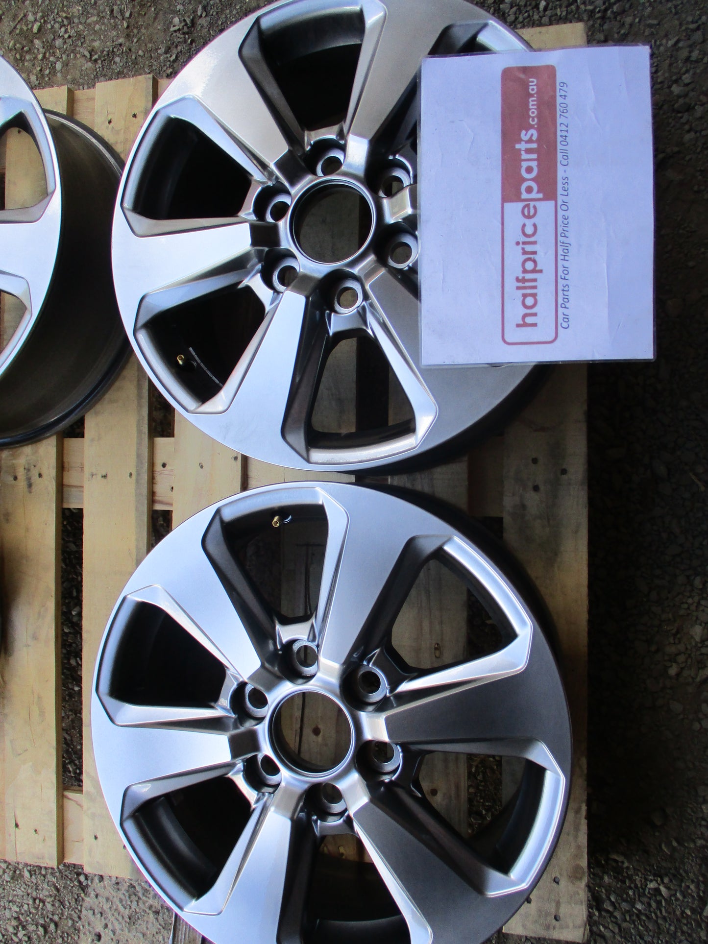 Toyota Landcruiser 300 Series Genuine Alloy Wheels Set 4 (No Caps) Used Part