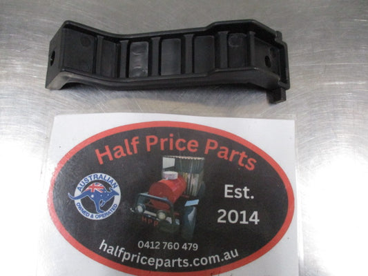 Kia Cerato Genuine Center Lower Beam Bracket New Part