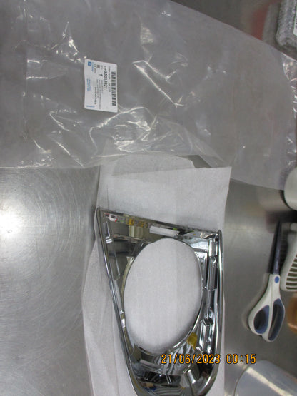 Holden Trax Genuine Left Hand Front Chrome Fog Light Bezel New Part