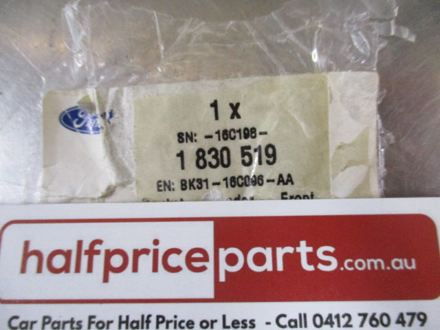 Ford Transit Genuine Front Fender Bracket - New Part