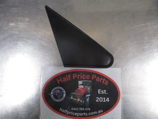 Kia Rio Genuine Right Hand Front Door Glass And Moulding Trim New Part