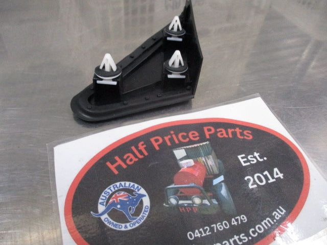 Kia Rio Genuine Right Hand Front Door Glass And Moulding Trim New Part