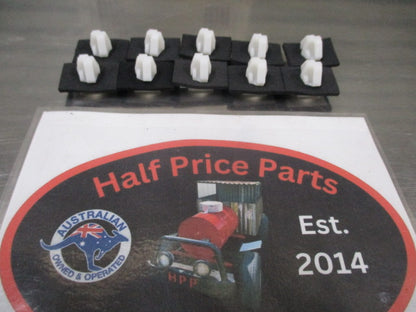 Kia Carnival/Sportage/Sorento Genuine Side Garnish Mounting Clips (10) New Part