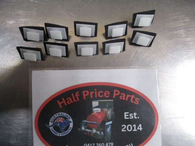 Kia Carnival/Sportage/Sorento Genuine Side Garnish Mounting Clips (10) New Part