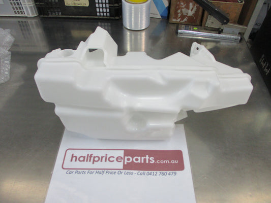 Land Rover Discovery/Range Rover Evoque Genuine Windscreen Washer Reservior New Part