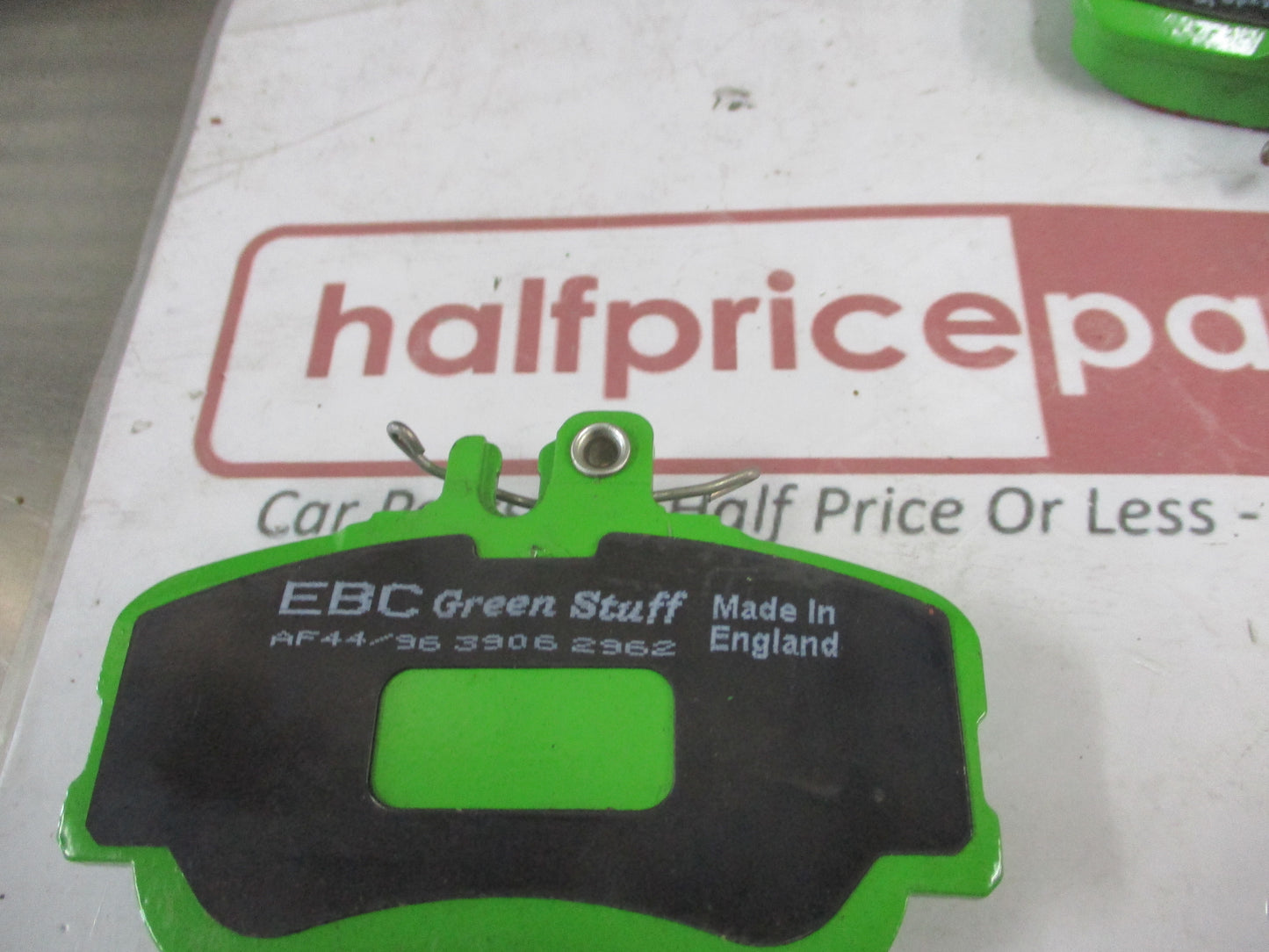EBC Greenstuff Front Disc Brake Pad Set Suits Mercedes Benz C-Class New Part