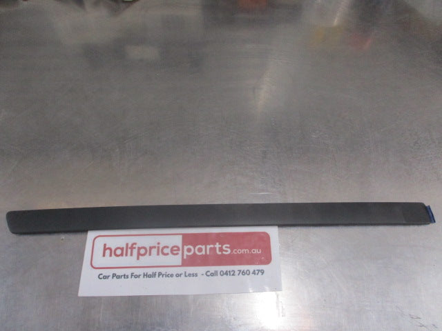 Ford Focus LS/LT/XR5 Genuine Right Hand Rear Door Moulding (Drivers) New Part