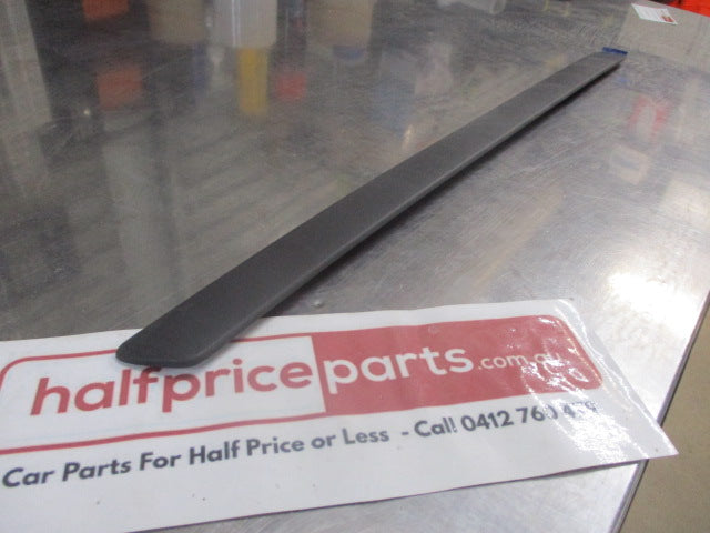 Ford Focus LS/LT/XR5 Genuine Right Hand Rear Door Moulding (Drivers) New Part