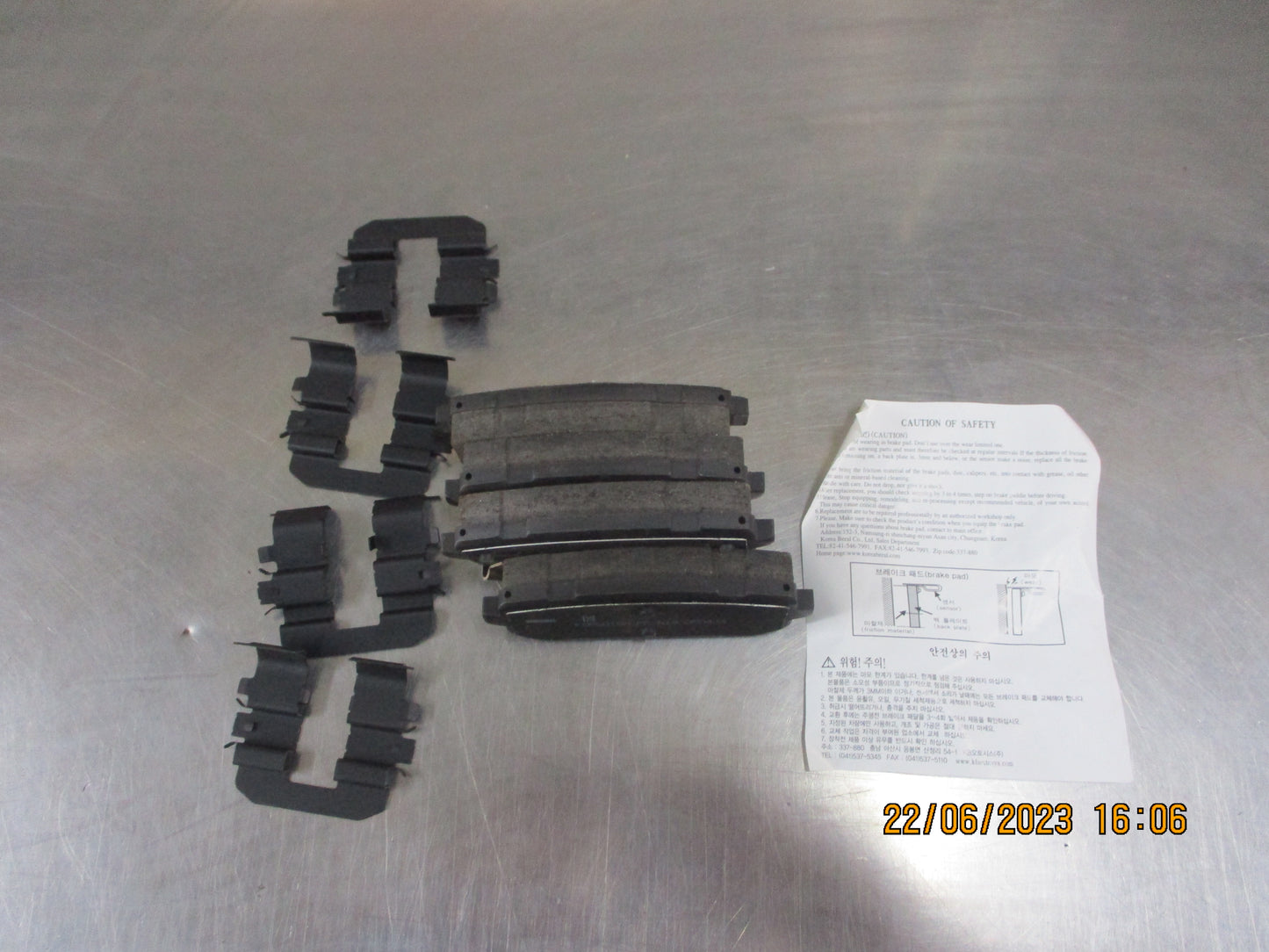 Kia Seltos Genuine Rear Brake Pad Kit New Part