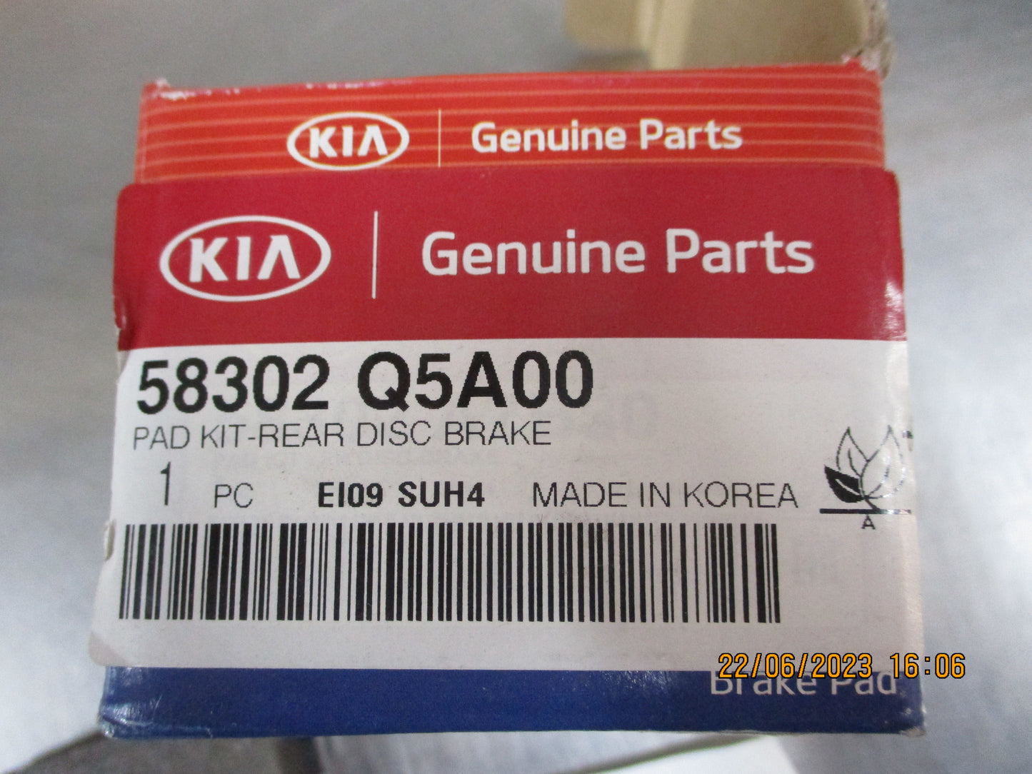 Kia Seltos Genuine Rear Brake Pad Kit New Part