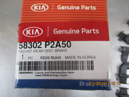 Kia Sorento Genuine Rear Brake Pad Set New Part