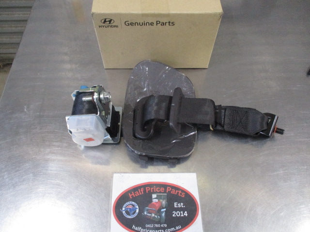 Hyundai Santa Fe Genuine Rear Left Hand Side Seat Belt Assembly New Part