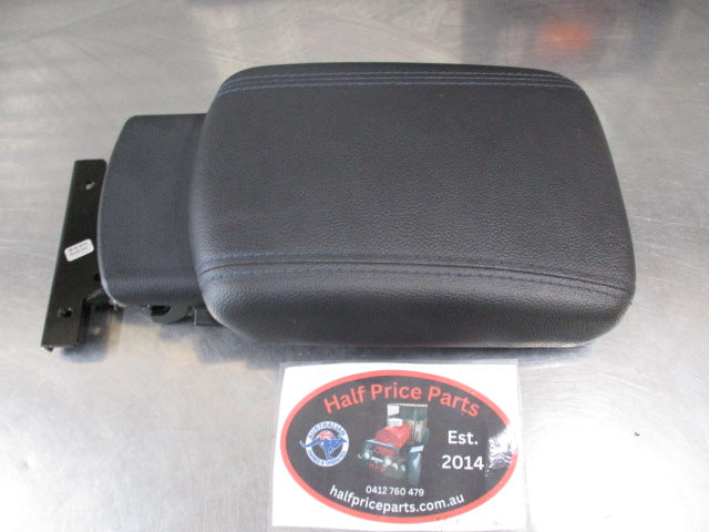 Hyundai Tucson Genuine Center Console Lid (Blue Stitching) Used Part