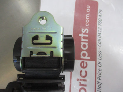 Mercedes Benz W901 Sprinter Genuine Driver Front Seat Belt New Part
