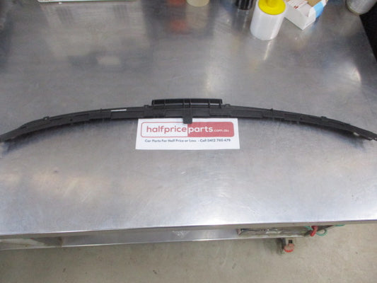 Ford Focus Genuine Front Bumper Adapting Piece New Part