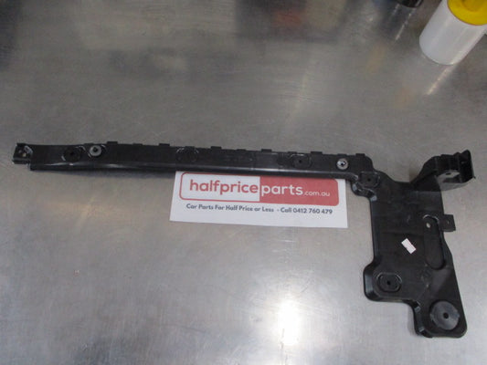 Ford Transit Genuine Right Hand Rear Bumper Mounting Bracket New Part