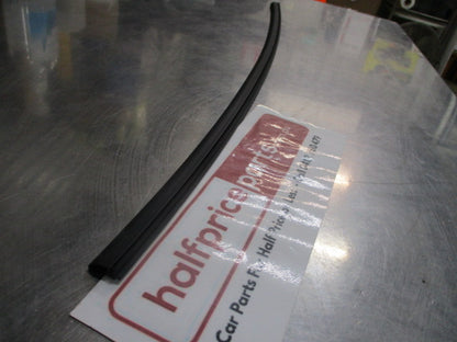 Ford Focus MK2 Genuine Front Radiator Grille Bonnet Seal New Part