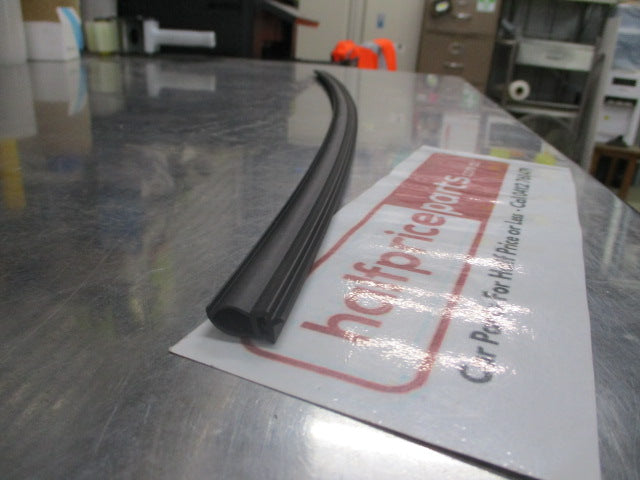 Ford Focus MK2 Genuine Front Radiator Grille Bonnet Seal New Part