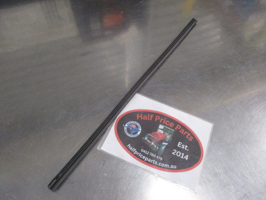 Hyundai Kona/Tucson Genuine Left Hand Wiper Blade Rubber Refill New Part