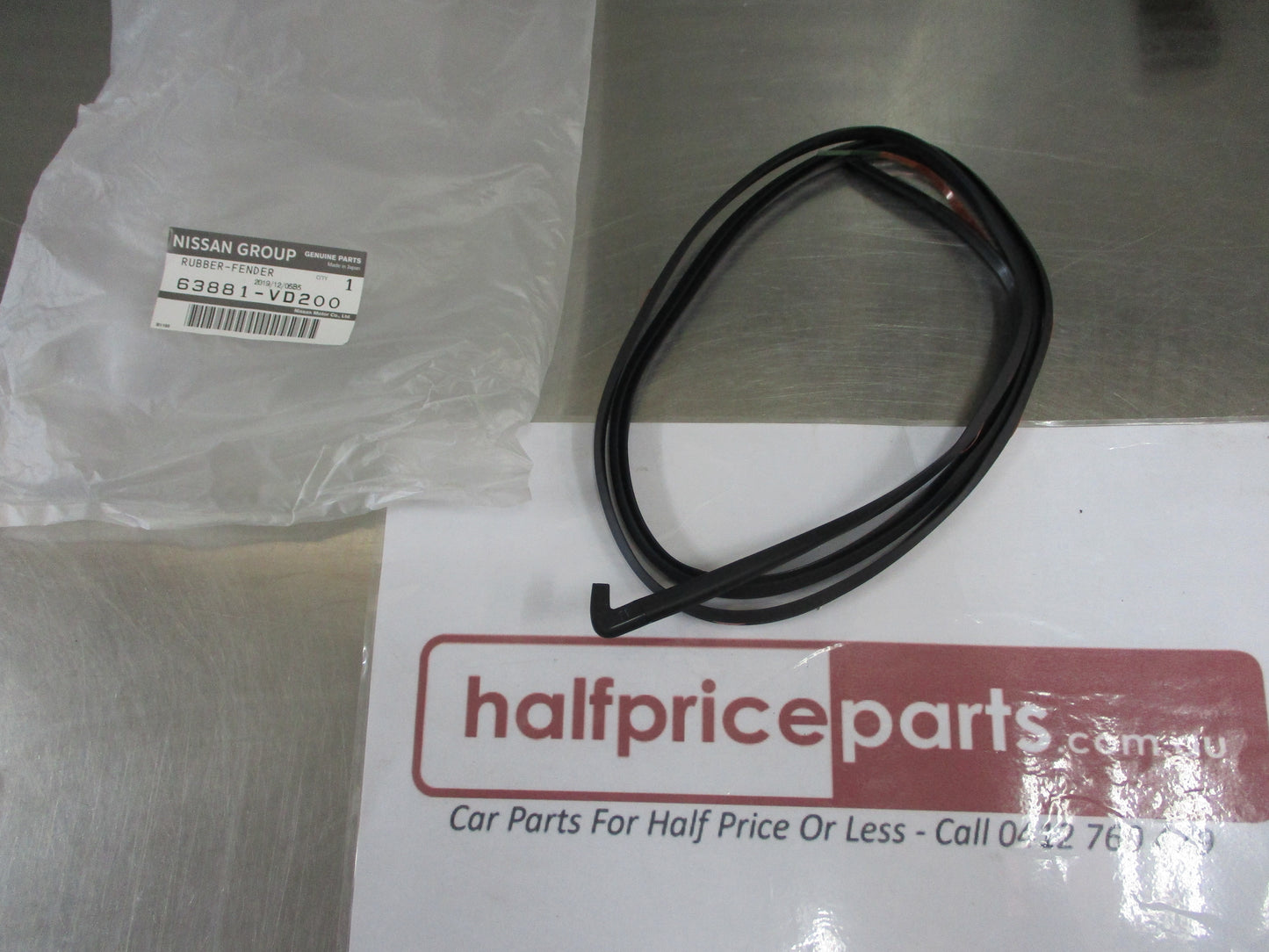 Nissan Patrol Y61 Left Hand Front Flare Seal Rubber New Part