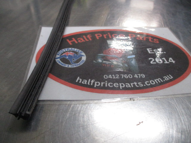 Hyundai Elantra Genuine Right Hand Wiper Blade Refill New Part