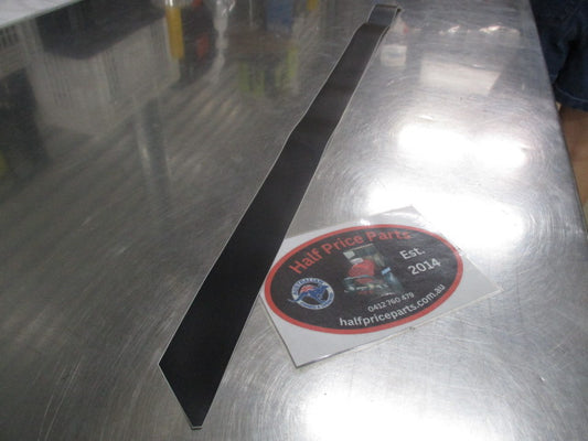 Hyundai Tucson Genuine Right Hand Upper Door Tape Rear New Part