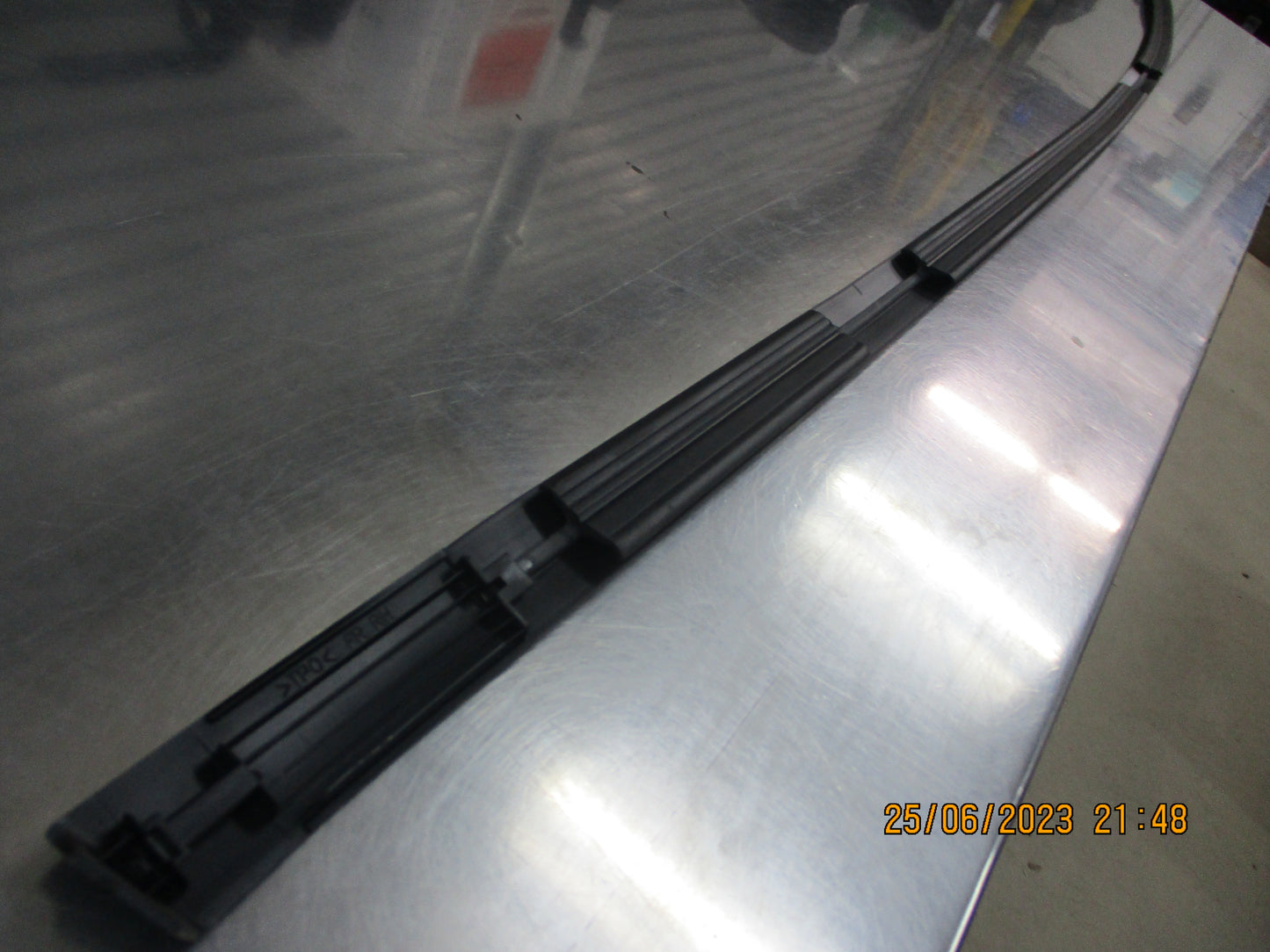 Mitsubishi Outlander Genuine Right Hand Drip Molding New Part