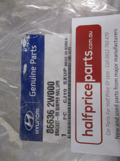 Hyundai Veloster Genuine Upper Rear Bumper Bracket New Part
