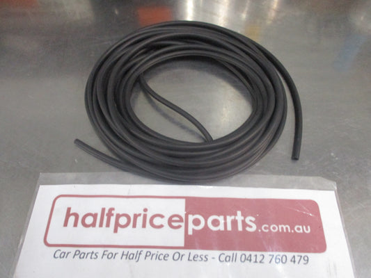 Hyundai Santa Fe/Accent/Elantra/S-Coupe/Sonata/Tiburon/Tucson Genuine Roll Of Wash & Wiper Hose New Part