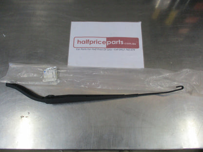 Holden Captiva Genuine Drivers Side Wiper Arm Assy New Part