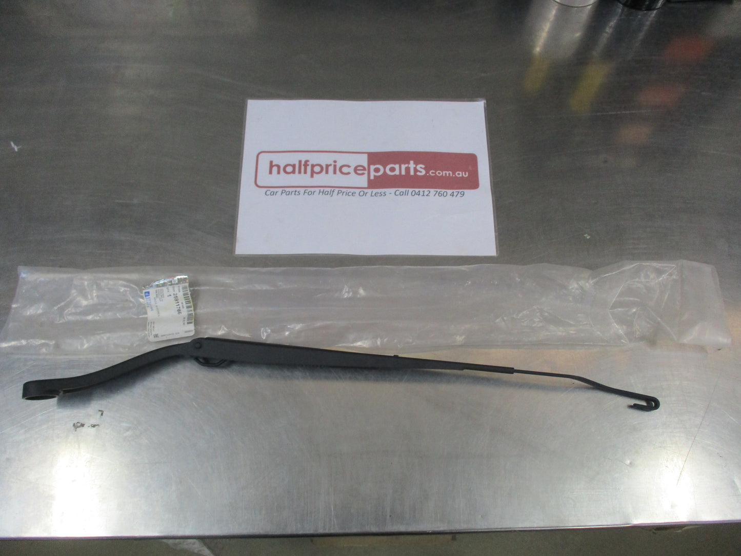 Holden Captiva Genuine Drivers Side Wiper Arm Assy New Part
