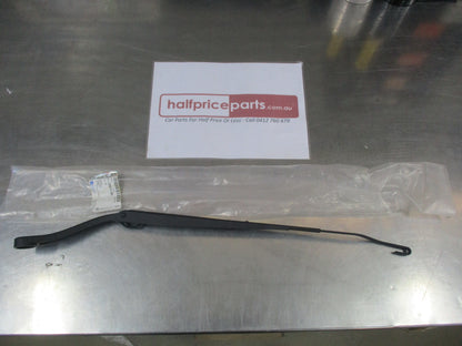 Holden Captiva Genuine Drivers Side Wiper Arm Assy New Part
