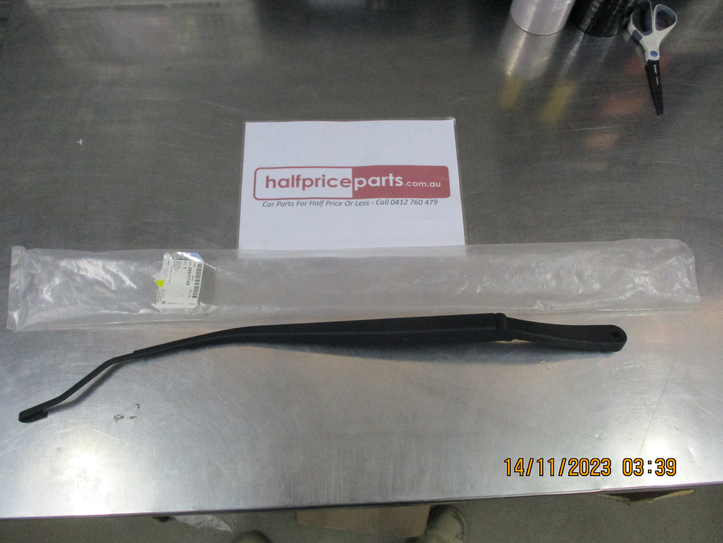 Holden Captiva Genuine Passenger Side Wiper Arm Assy New Part