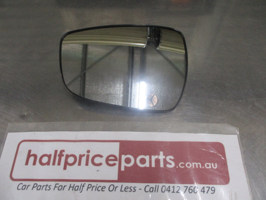 Hyundai Accent Genuine Left Hand Outer Mirror Glass With Holder Assy New Part