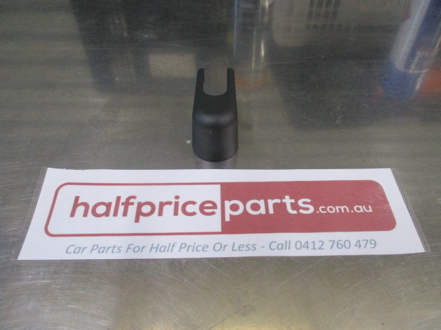Ford Mondeo Genuine Rear Wiper Cap - New Part