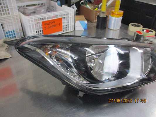 Hyundai I20 Genuine Right Hand Head Light Used Part VGC