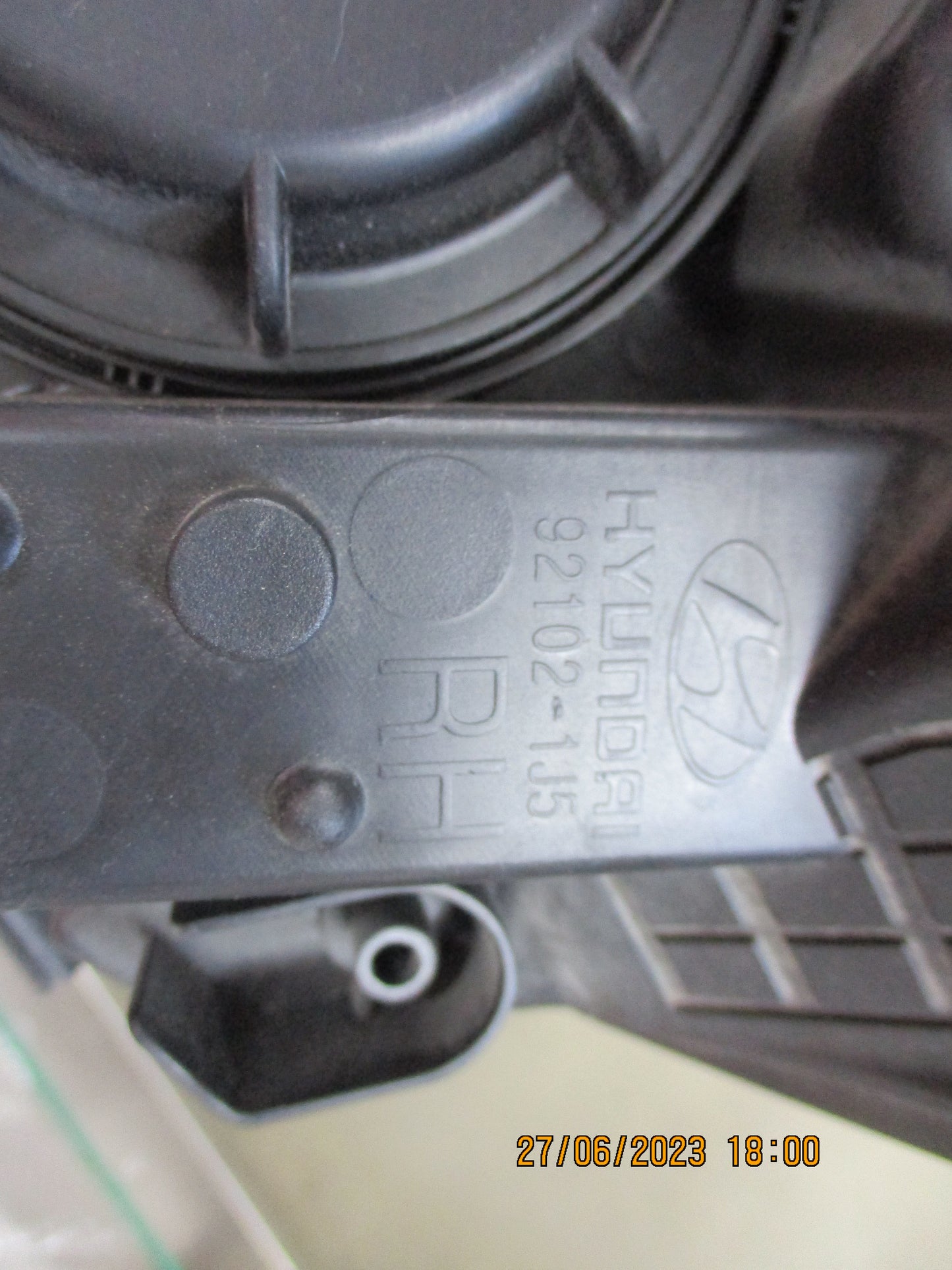 Hyundai I20 Genuine Right Hand Head Light Used Part VGC
