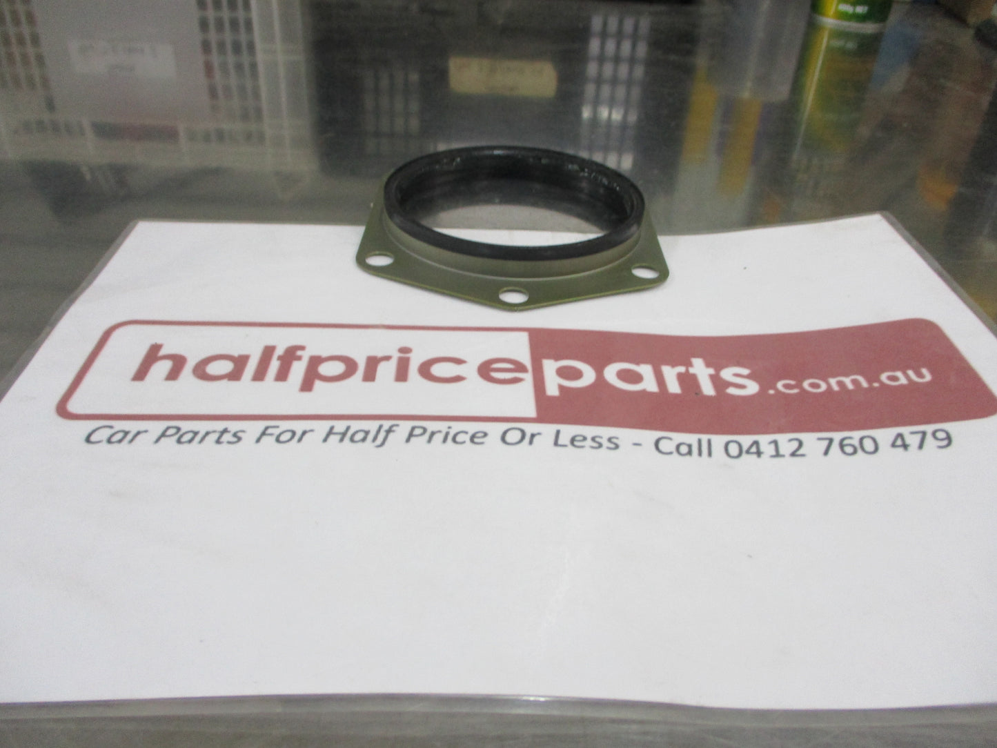 Nissan Patrol GQ-Y60 Wagon Or Ute Genuine Stub Axel Spindle Dust Seal New Part