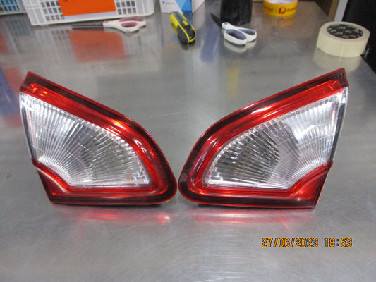 Nissan Qashqai Genuine Left And Right Tail Gate Inner Tail Lights Used Part VGC